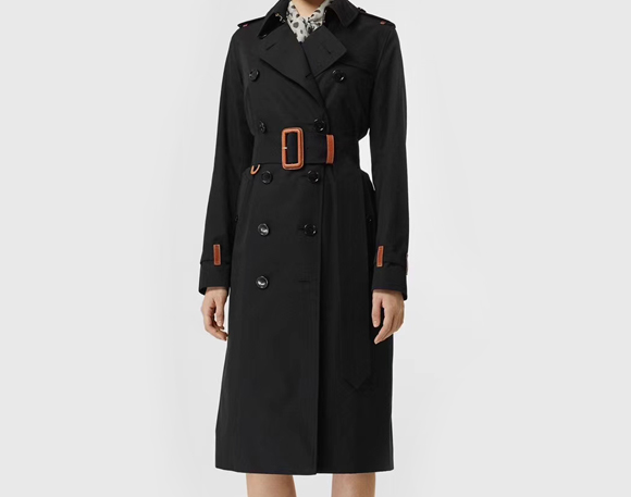 Lether trim trench